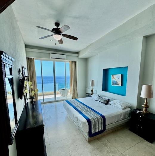 Penthouse  Blue Chairs Beachfront Resort Puerto Vallarta - Sólo Adultos Mexico Penthouse  Blue Chairs Beachfront Resort Puerto Vallarta - Sólo Adultos Mexico