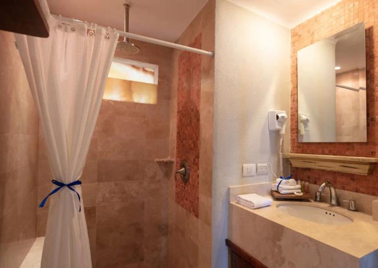 Habitación Frente al Mar  Blue Chairs Beachfront Resort Puerto Vallarta - Sólo Adultos Mexico Habitación Frente al Mar  Blue Chairs Beachfront Resort Puerto Vallarta - Sólo Adultos Mexico